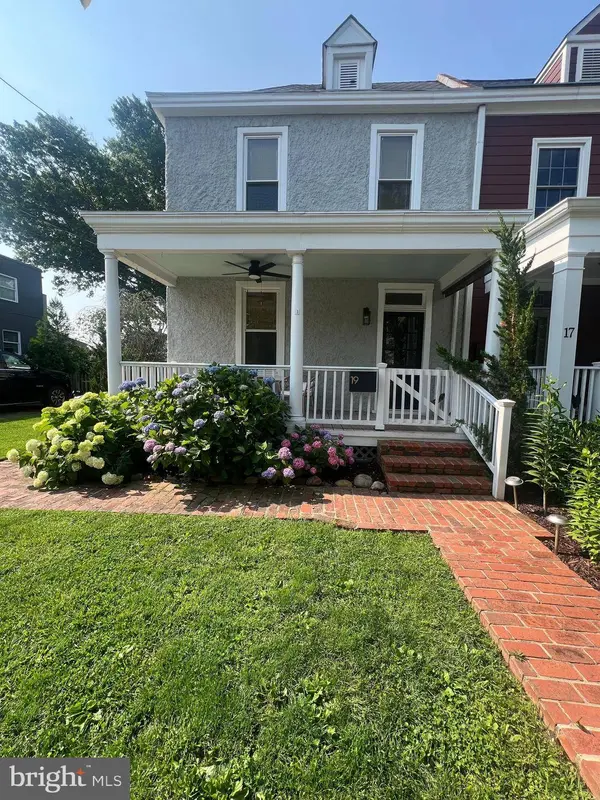 19 E DEL RAY AVE E, Alexandria, VA 22301