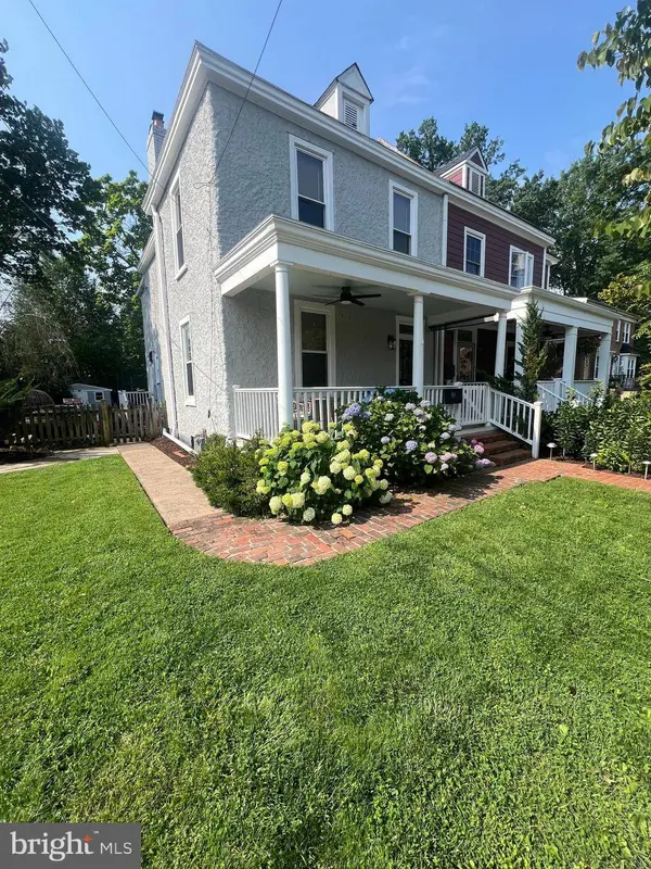 19 E DEL RAY AVE E, Alexandria, VA 22301