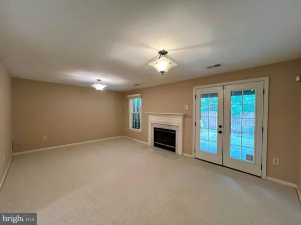 7477 COLLINS MEADE WAY, Alexandria, VA 22315