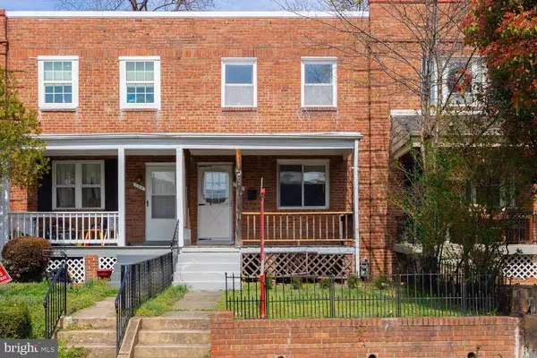 156 WESMOND DR, Alexandria, VA 22305