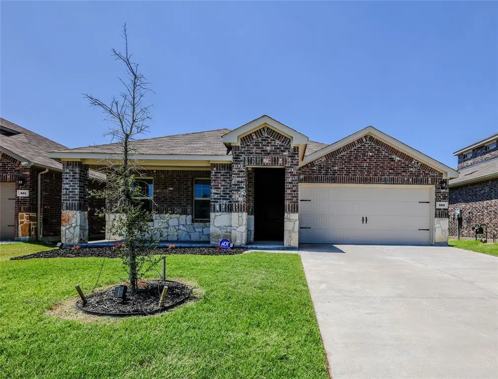 305 Charmed Way, Caddo Mills, TX 75135-6621