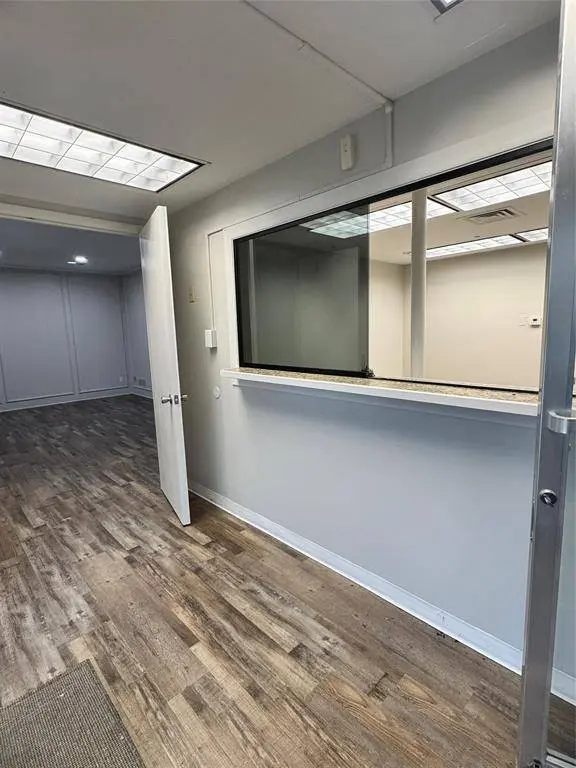300 N Washington Street, Kaufman, TX 75142