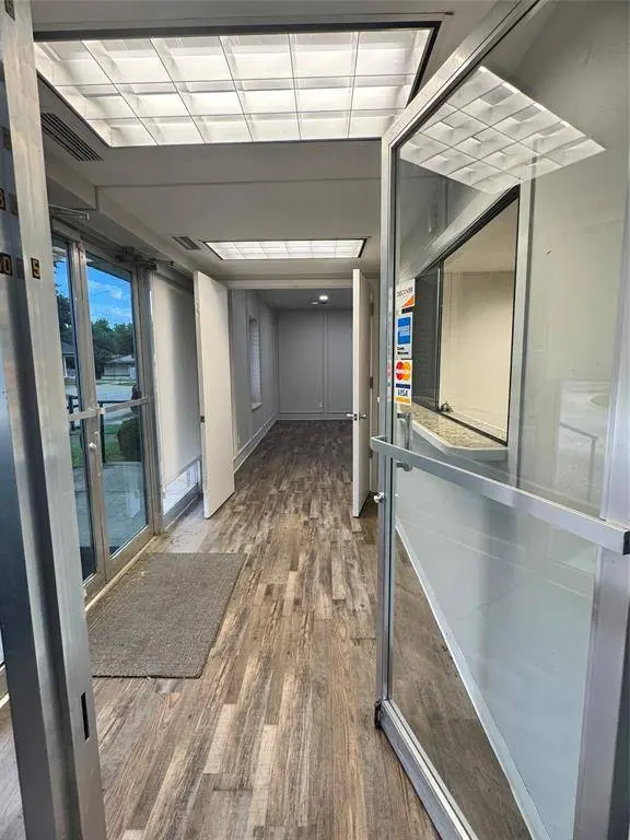 300 N Washington Street, Kaufman, TX 75142
