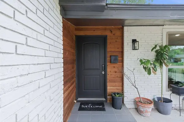 1920 Canterbury Street, Irving, TX 75062