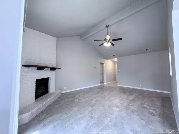 4635 French Meadow, San Antonio, TX 78250