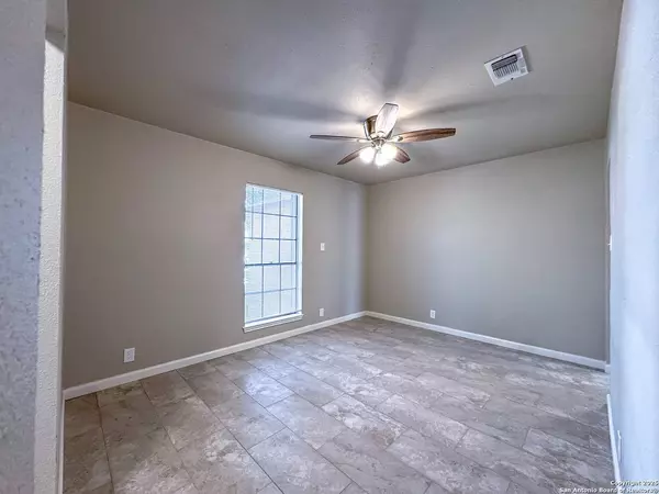 4635 French Meadow, San Antonio, TX 78250