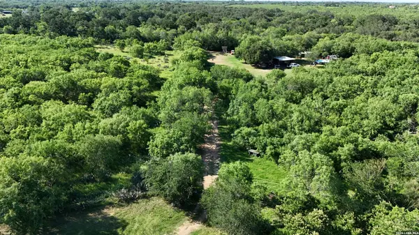 14589 RAILROAD ST, Lytle, TX 78052