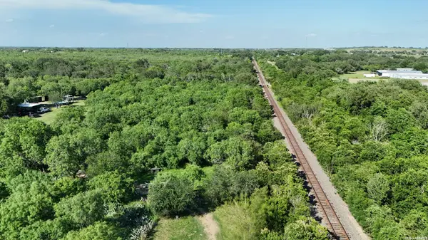 14589 RAILROAD ST, Lytle, TX 78052