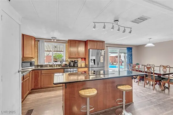179 Sir George DR, Las Vegas, NV 89110