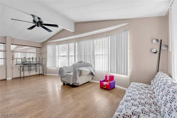 179 Sir George DR, Las Vegas, NV 89110