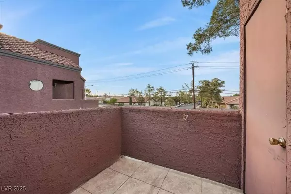 4050 Pacific Harbors DR #213, Las Vegas, NV 89121