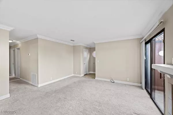 4050 Pacific Harbors DR #213, Las Vegas, NV 89121