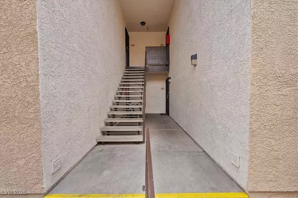 2451 N Rainbow BLVD #2127, Las Vegas, NV 89108