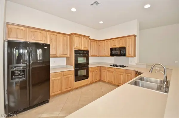 5707 Golden Leaf AVE, Las Vegas, NV 89122