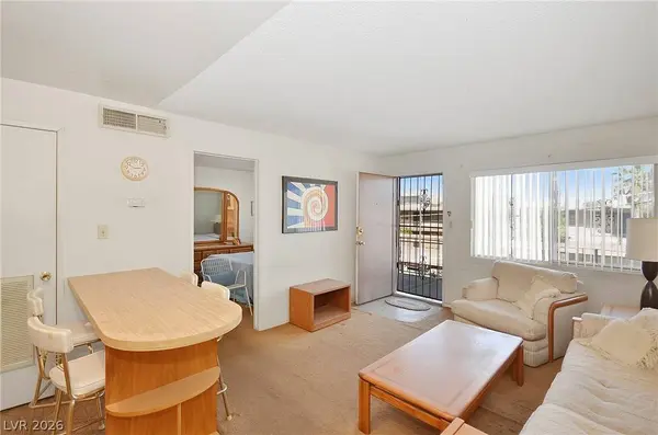 3720 Royal Crest ST #21, Las Vegas, NV 89119