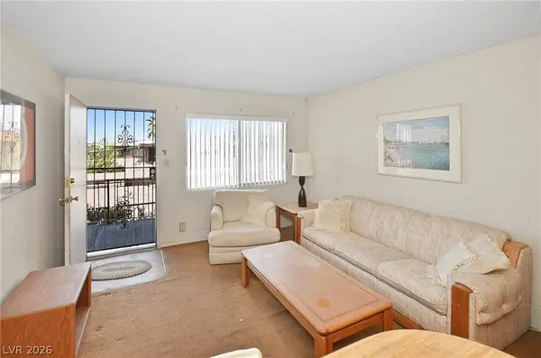 3720 Royal Crest ST #21, Las Vegas, NV 89119
