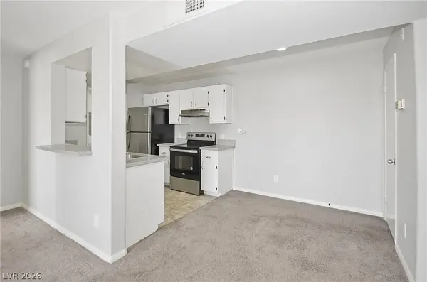 220 Mission Catalina LN #207, Las Vegas, NV 89107