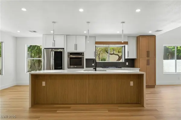 2105 Madagascar LN, Las Vegas, NV 89117