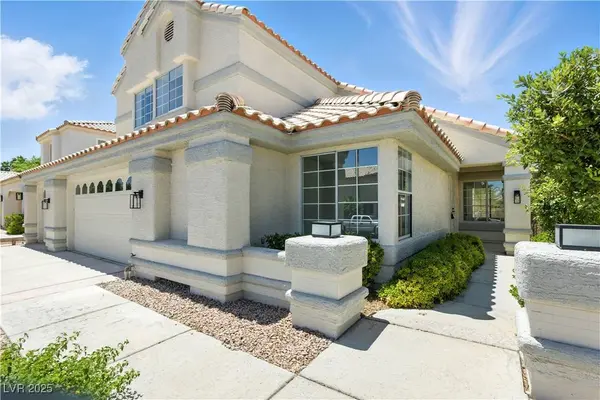 2105 Madagascar LN, Las Vegas, NV 89117