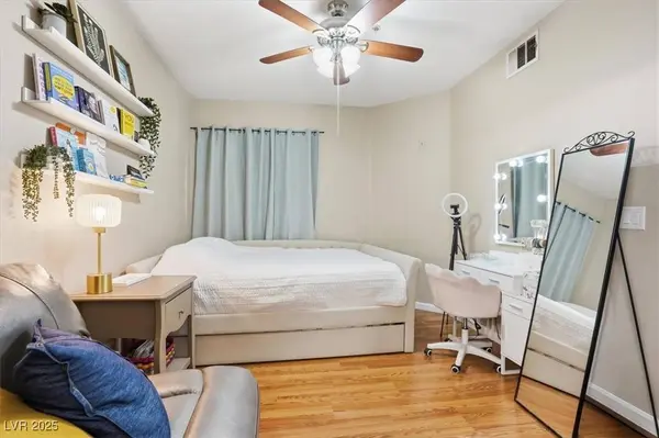 7147 S Durango DR #111, Las Vegas, NV 89113