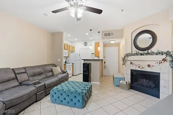 7147 S Durango DR #111, Las Vegas, NV 89113