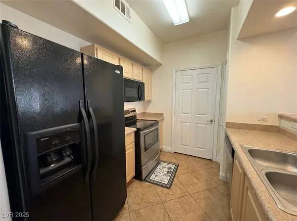 8000 Badura AVE #1026, Las Vegas, NV 89113
