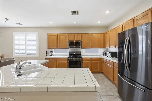 2558 Hitchcock ST, Henderson, NV 89052