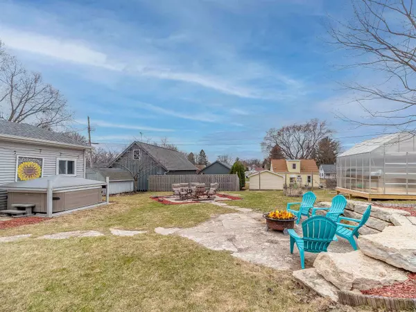 305 Parallel Street, Beaver Dam, WI 53916