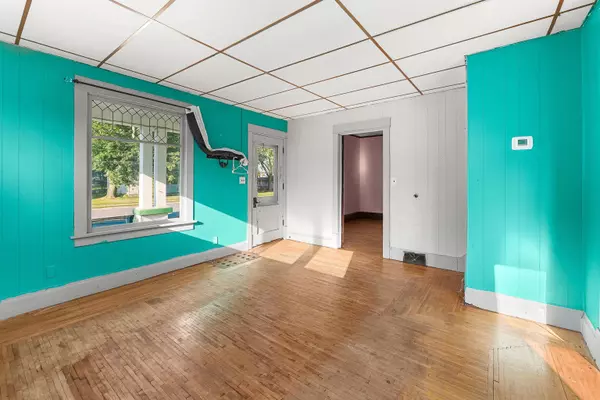 145 E Burnett Street, Beaver Dam, WI 53916