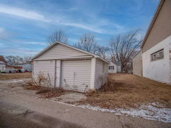 25 W Franklin Street, Waupun, WI 53963