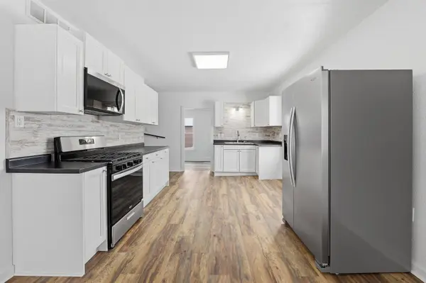 170 S High Street, Mayville, WI 53050