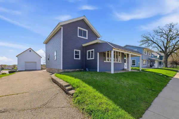 370 N Main Street, Juneau, WI 53039