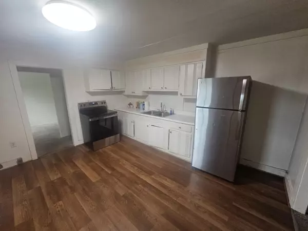 284 Newnan St, Franklin, GA 30217-5683