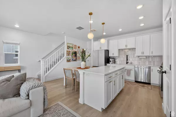 11649 S PROSPERITY RD, South Jordan, UT 84009