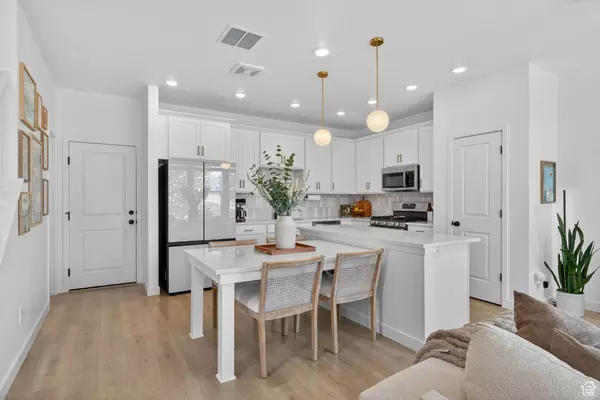 11649 S PROSPERITY RD, South Jordan, UT 84009