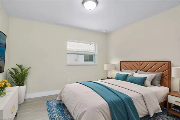 876 Apartment ST E, Lehigh Acres, FL 33974