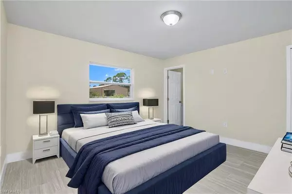 876 Apartment ST E, Lehigh Acres, FL 33974