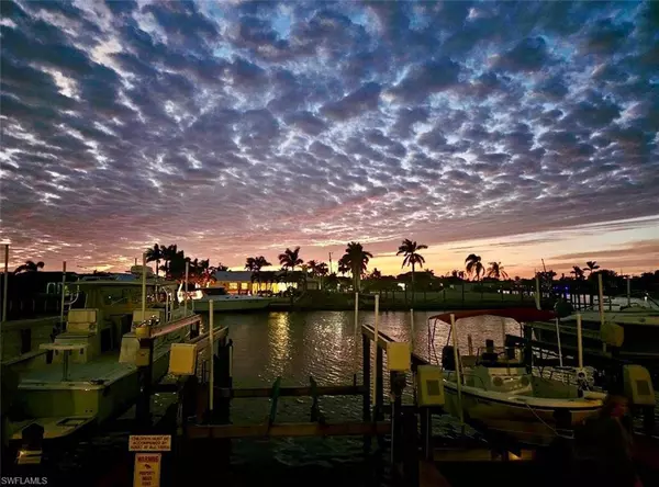 1903 SE 40th TER #104, Cape Coral, FL 33904