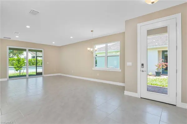 1033 Tranquil Brook DR, Naples, FL 34114