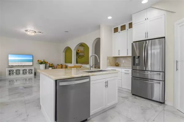 10125 N GOLDEN ELM DR, Estero, FL 33928