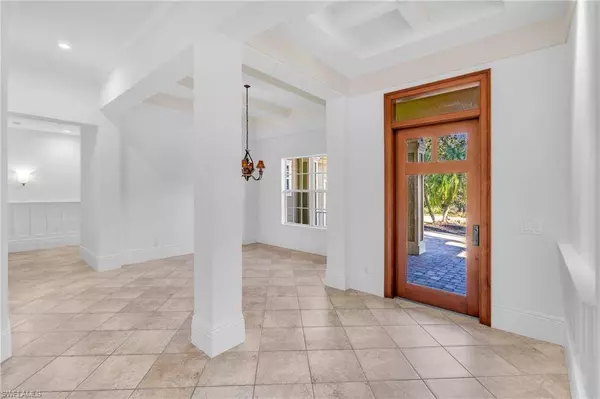 13010 River Bluff CT, Fort Myers, FL 33905