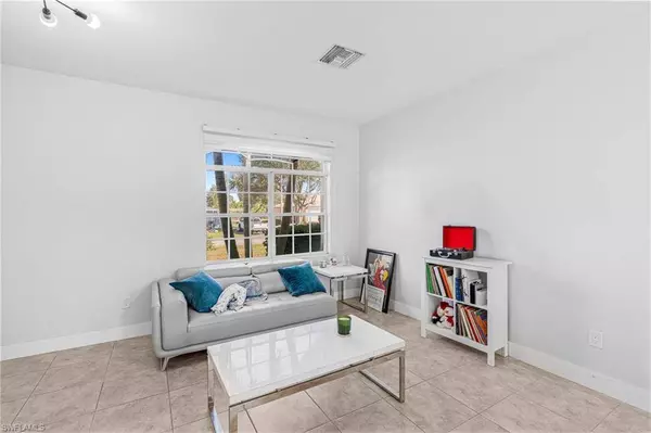 21 Maryland RD, Lehigh Acres, FL 33936