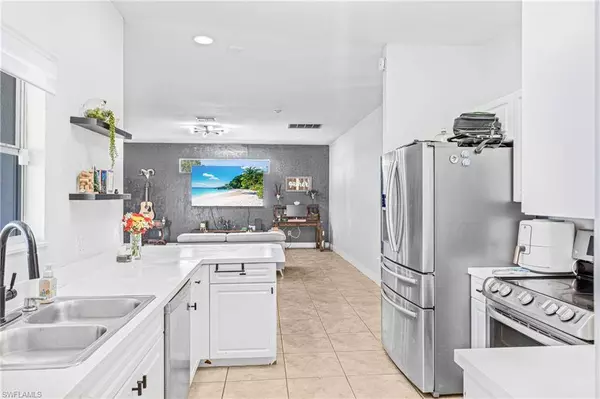 21 Maryland RD, Lehigh Acres, FL 33936