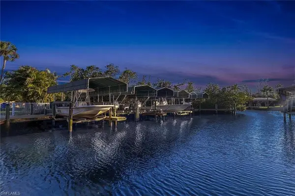 7749 Victoria Cove CT, Fort Myers, FL 33908