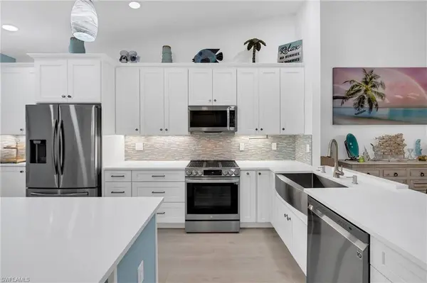 8654 Mustang DR #8, Naples, FL 34113