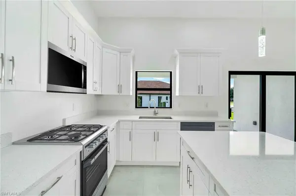 4410-4412 25th ST SW, Lehigh Acres, FL 33973