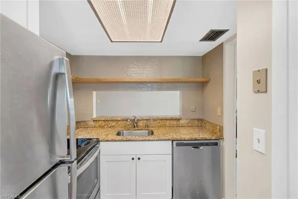 3276 Royal Canadian TRCE #2, Fort Myers, FL 33907