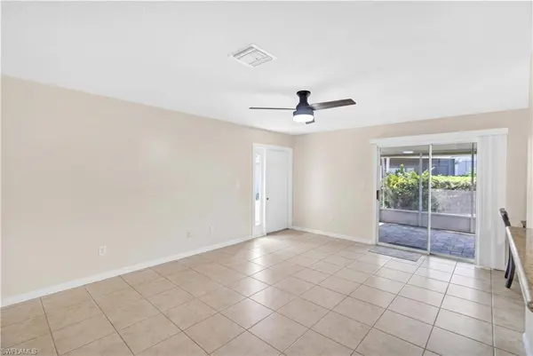 3276 Royal Canadian TRCE #2, Fort Myers, FL 33907