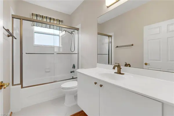 9044 Springview LOOP, Estero, FL 33928