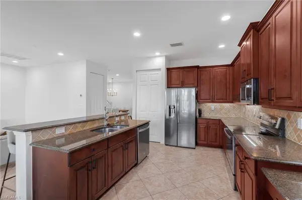 10487 Winged Elm LN, Fort Myers, FL 33913